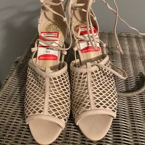Vince Camuto Heels size 6